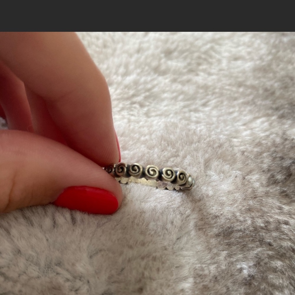 Pandora ring size 7